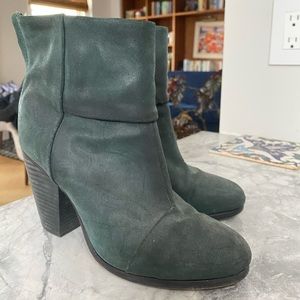Dark green suede Rag and Bone Classic Newbury boot